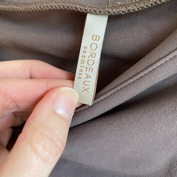 Bordeaux Seamless Brown Top - One Size - Picture 2 of 4